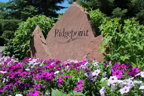 125 Ridgepoint  3 Bedroom Townhouse by RedAwning - Image 4