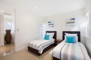 Cotton Beach Forty Four Roof Top - Image 2
