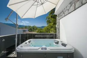 Alpe Luxury Accommodation - Image 4