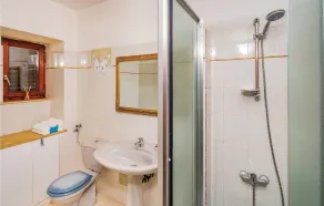Amazing Home in Snasici With Wifi and 3 Bedrooms - Image 2