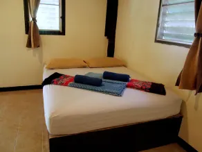 Cosy Bungalows - Image 2