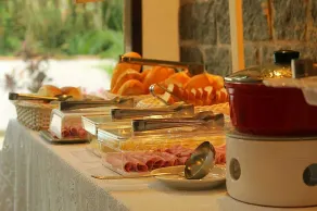 Village Colonial Hotel - Image 2