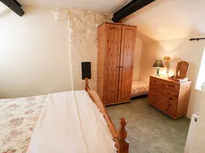 Treflys Bach - Image 3