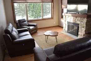 Crest Chalet - Image 5