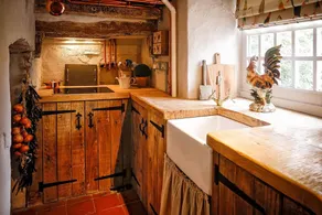 The Cheese House, Gileston Manor - Image 5