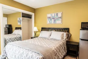 Charming Studio in Hayward - Image 2