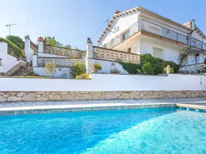 Serene Villa in Lloret de Mar With Private Swimming Pool - Image 2