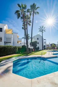 PP- Fantastic 2 bedroom apt with roof top terrace - Image 3