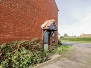 2 Waxham Court - Image 3