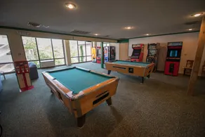 Branson Yacht Club - Image 3