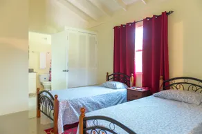Draxhall Vacation Home - Image 2