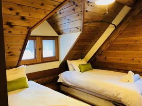 SUNNSNOW Loghouse - Image 4