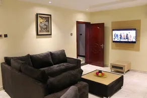 De Santiago Milan Hotel and Suites - Image 3