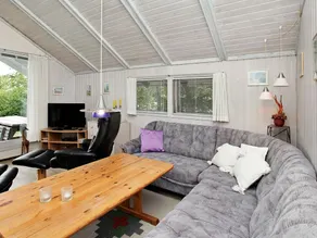 Quaint Holiday Home in Sjællands Near Beaches - Image 2