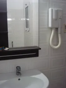 Hotel Golden Beach - Image 3