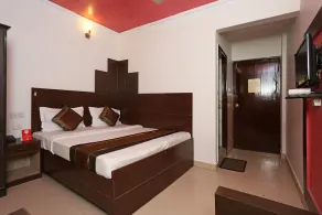 Radiant Hotel - Image 2
