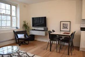 Apartment in Clapham - Image 2