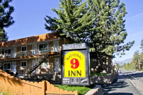 National 9 Inn South Lake Tahoe - Image 3