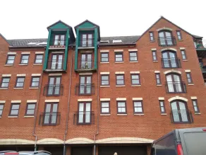 Riverside Court Apartment - Image 2