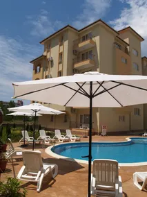 Corsica Apartments - Image 5