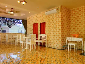 The Grand Paradise Suite - Image 4