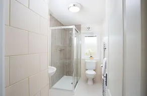 Beautiful 2 Bed Chalet Hot Tub near Strathpeffer - Image 4