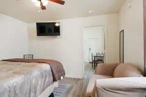 1 Bedroom Studio - 804.5 - Image 3