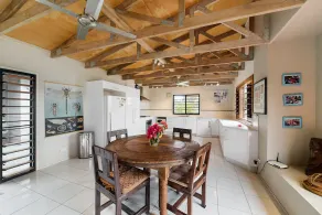 Teouma Bay Beach House - Image 4