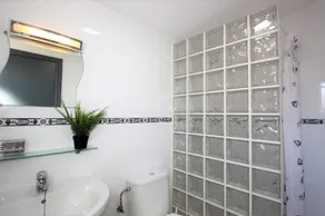 Villa Caracas - Image 5