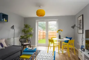 Deco spacious townhouse garden Parking Sleeps 10 - Image 4