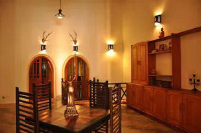 Warahena Beach Hotel - Image 3