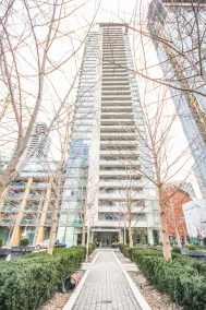 Sarkar Suites Yorkville - Image 3