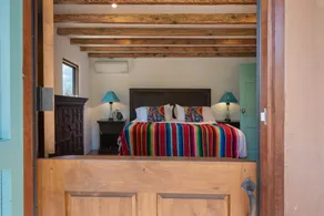 Dancing Hare - Colorful and Inviting Tesuque Home Right Next to Bishop`s Lodge - Image 2