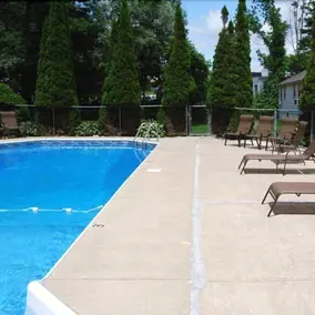 Lenox Inn - Image 4