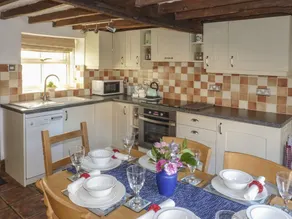 Strawberry Rose Cottage - Image 5