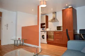 Cosy Apartment in Manchester City Centre - Image 3