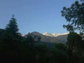 Utsang Guest House - Image 5