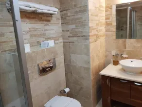 Goldcity Apartments - Image 5