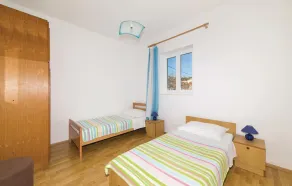 Amazing Home in Vinisce With Wifi and 2 Bedrooms - Image 2