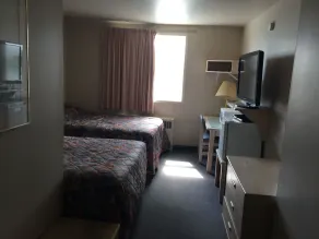 Swan Hills Hotel - Image 4