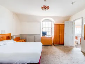 Clovenfords Country Inn - Image 3