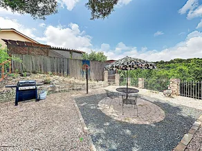 Perfect Summer Spot Beautiful Zilker Home with Great Views by RedAwning - Image 4
