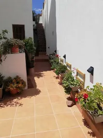 Roka Apartment - Image 5