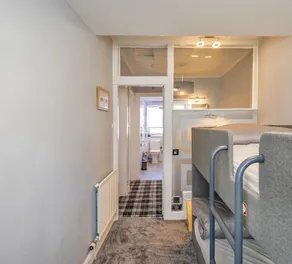 Warm and Welcoming Villa, Perfect Home From Home - Image 4