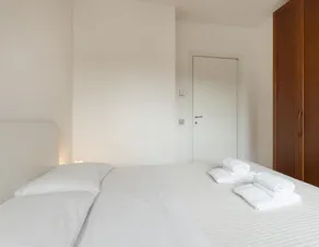 Prestige 34 - Image 2