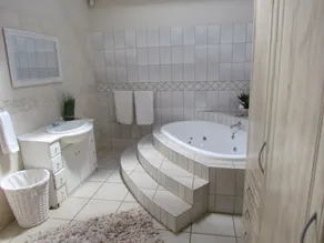 Utopia Guest House - Image 4