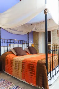 Zoe Traditional Holiday Apartments B&B - Image 4
