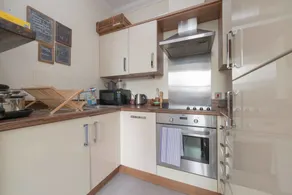Unique and Cozy 1 Bed Flat in Dalston - Image 4
