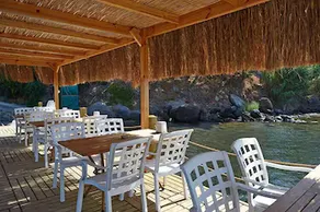 Meteor Beach Hotel - Image 4