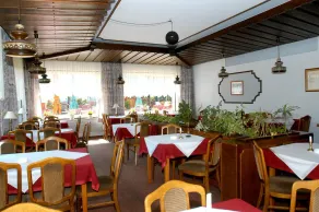 Gasthof Pension Sonnenberg - Image 4